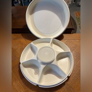 Vintager Tupperware Veggie Dip Platter